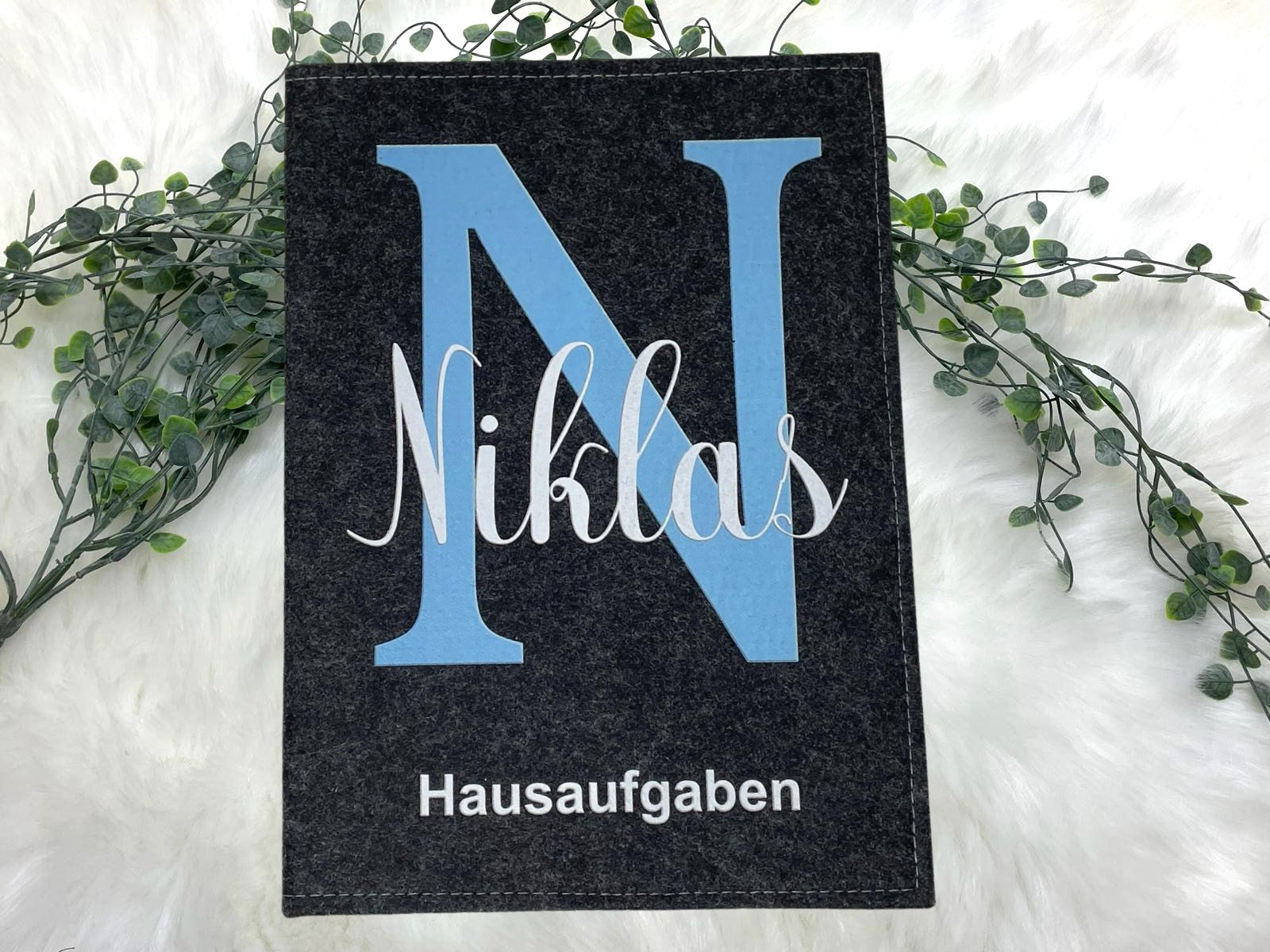 Hausaufgabenheft Hülle Filz Buchstabe blau inkl. Heft Schulheft Schutzhülle Umschlag Geschenkidee Einschulung personalisierbar mit Namen