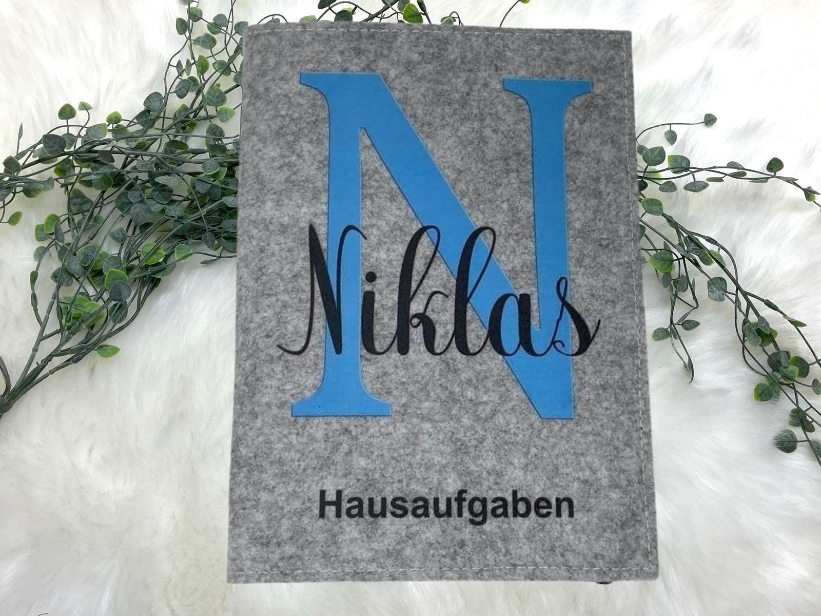 Hausaufgabenheft Hülle Filz Buchstabe blau inkl. Heft Schulheft Schutzhülle Umschlag Geschenkidee Einschulung personalisierbar mit Namen