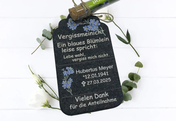 Trauergeschenk mit Filzanhänger in Schwarz und Grau, personalisiert