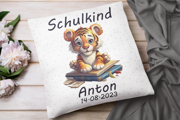 Einschulungskissen mit Tiger und Name personalisiert