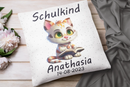 Personalisiertes Einschulungskissen mit Katze und Buchmotiv