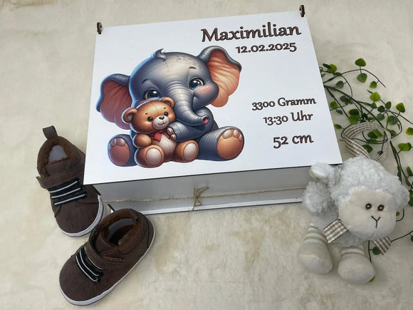 Elefant-&-Bär-Motiv auf personalisierter Baby-Erinnerungsbox