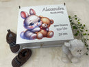 Baby-Erinnerungskiste mit niedlichem Hasen und Teddy