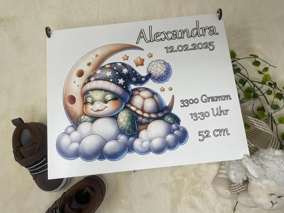 Erinnerungsbox Baby personalisiert – Schildkröte mit Mütze & Wolken