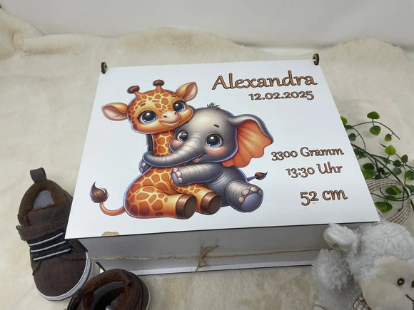 Babybox zur Geburt mit Name, Datum, Uhrzeit, Gewicht