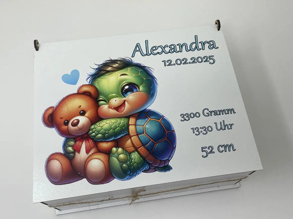 Erinnerungskiste aus Holz für Baby mit Tiermotiv