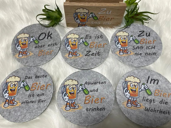 Untersetzer mit Biermotiv und Text „Abwarten und Bier trinken“
