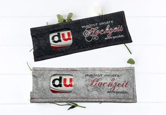 Hochzeitsgastgeschenk aus Filz in Grau mit romantischem Aufdruck – ohne Füllung
