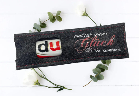 Hochzeits-Gastgeschenk mit herzlichem Spruchdruck auf Filz – modern & liebevoll