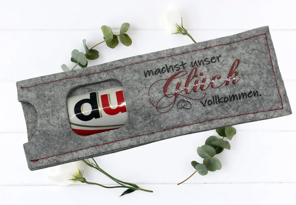 Tischdeko Hochzeit mit Filzhülle und romantischer Botschaft – Glück verschenken zur Feier