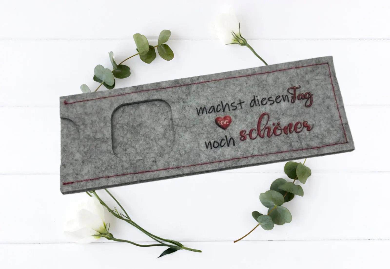 Hochzeitstischdeko mit bedruckter Filzhülle für Süßigkeiten – Dankeschön für Gäste