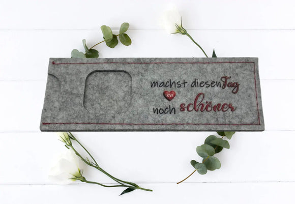 Romantisches Give-away zur Hochzeit – Filzhülle mit Spruchdruck und Herzsymbol