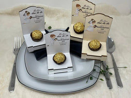 Gastgeschenke Kommunion personalisiert Halter Holz für Schokokugel, Gastgeschenk Taufe, Gastgeschenke Konfirmation, Tisch Deko Gäste Fadensalat-shop