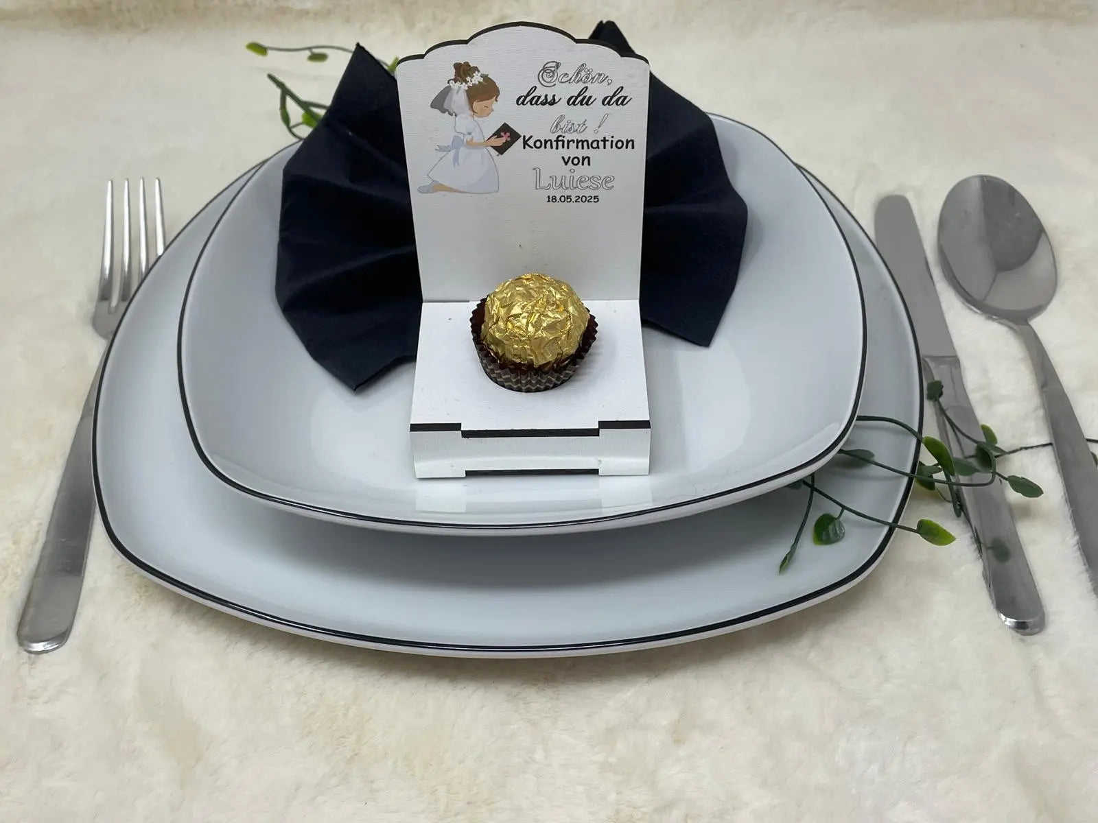 Gastgeschenke Kommunion personalisiert Halter Holz für Schokokugel, Gastgeschenk Taufe, Gastgeschenke Konfirmation, Tisch Deko Gäste Fadensalat-shop