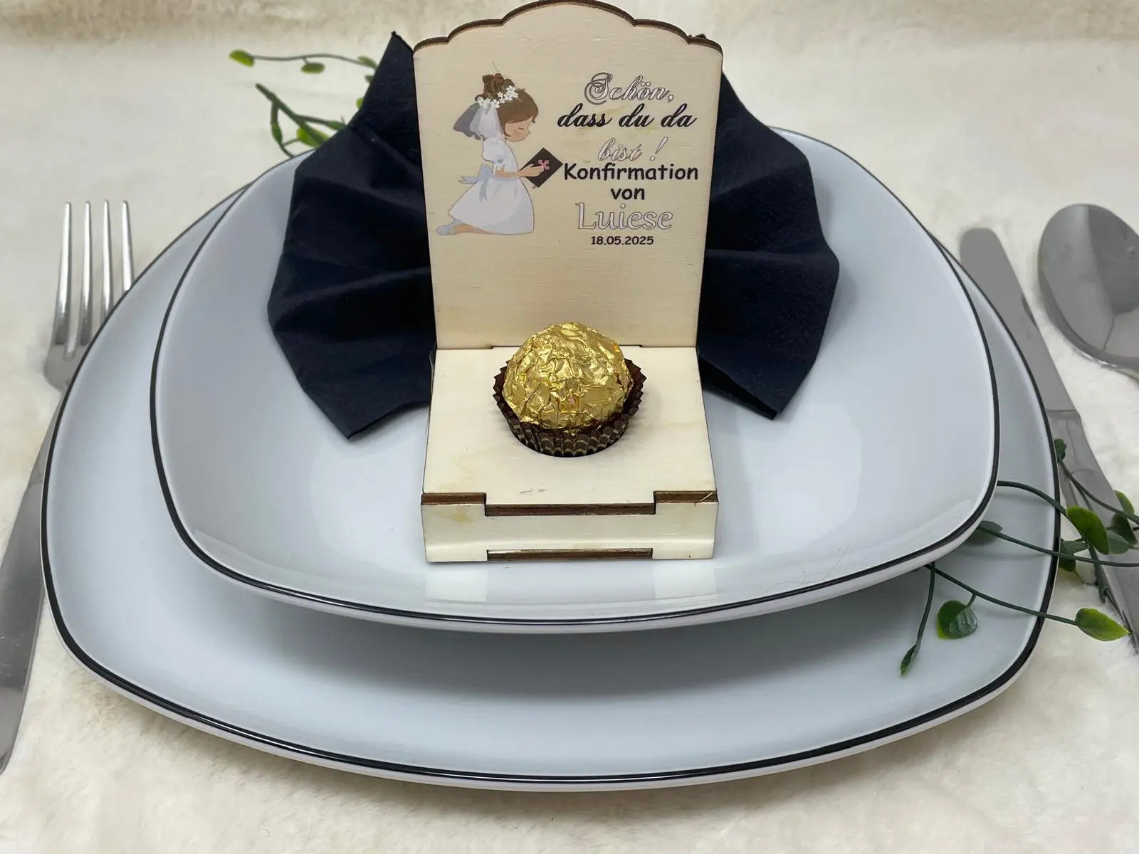 Gastgeschenke Kommunion personalisiert Halter Holz für Schokokugel, Gastgeschenk Taufe, Gastgeschenke Konfirmation, Tisch Deko Gäste Fadensalat-shop