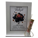 Rosenhochzeit 10 Jahre – stilvolles Geldgeschenk mit Glasröhrchen und Karte im Rahmen