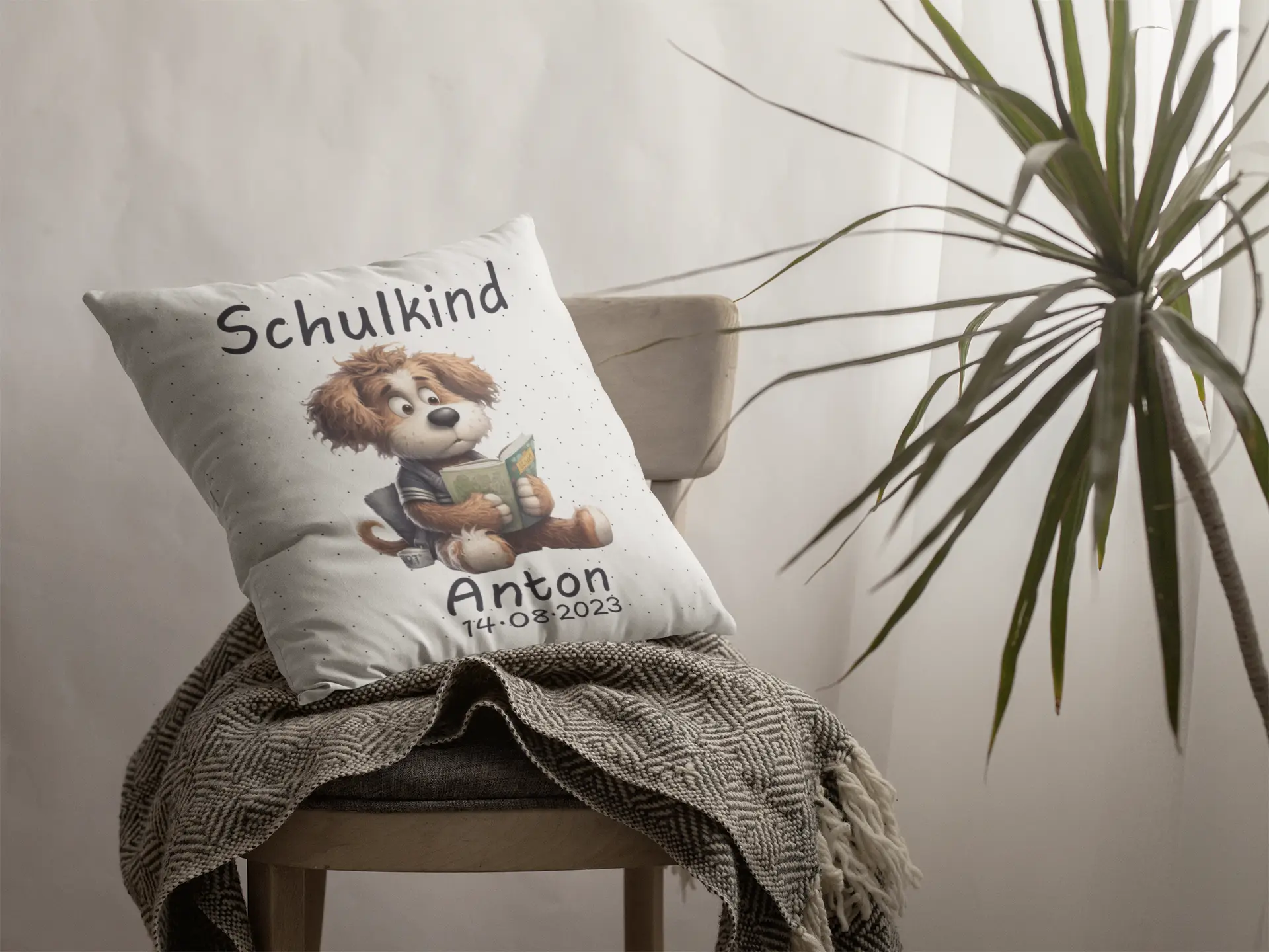 Personalisiertes Kissen mit Hundemotiv und Name für Schulkind