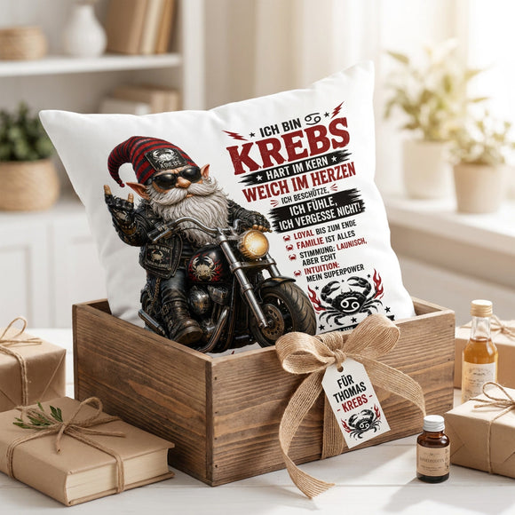 Geburtstagsgeschenk für Männer Sternzeichen Krebs – personalisiertes Kissen mit Motorrad Gnom und Namen