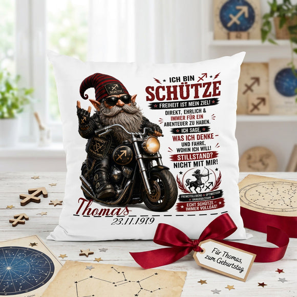 Geschenk Sternzeichen Schütze – personalisiertes Kissen für Männer mit Biker Gnom, Motorrad, Name und Geburtsdatum