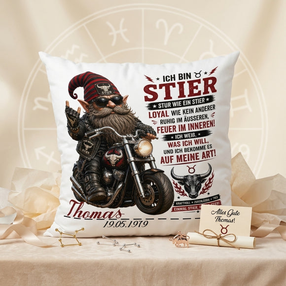 Geschenk Sternzeichen Stier – personalisiertes Kissen für Männer mit Biker Gnom, Motorrad, Name und Geburtsdatum