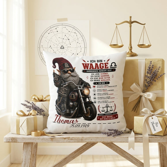 Waage Mann Geschenk mit coolem Biker Gnom und Motorrad auf personalisiertem Kissen zum Geburtstag