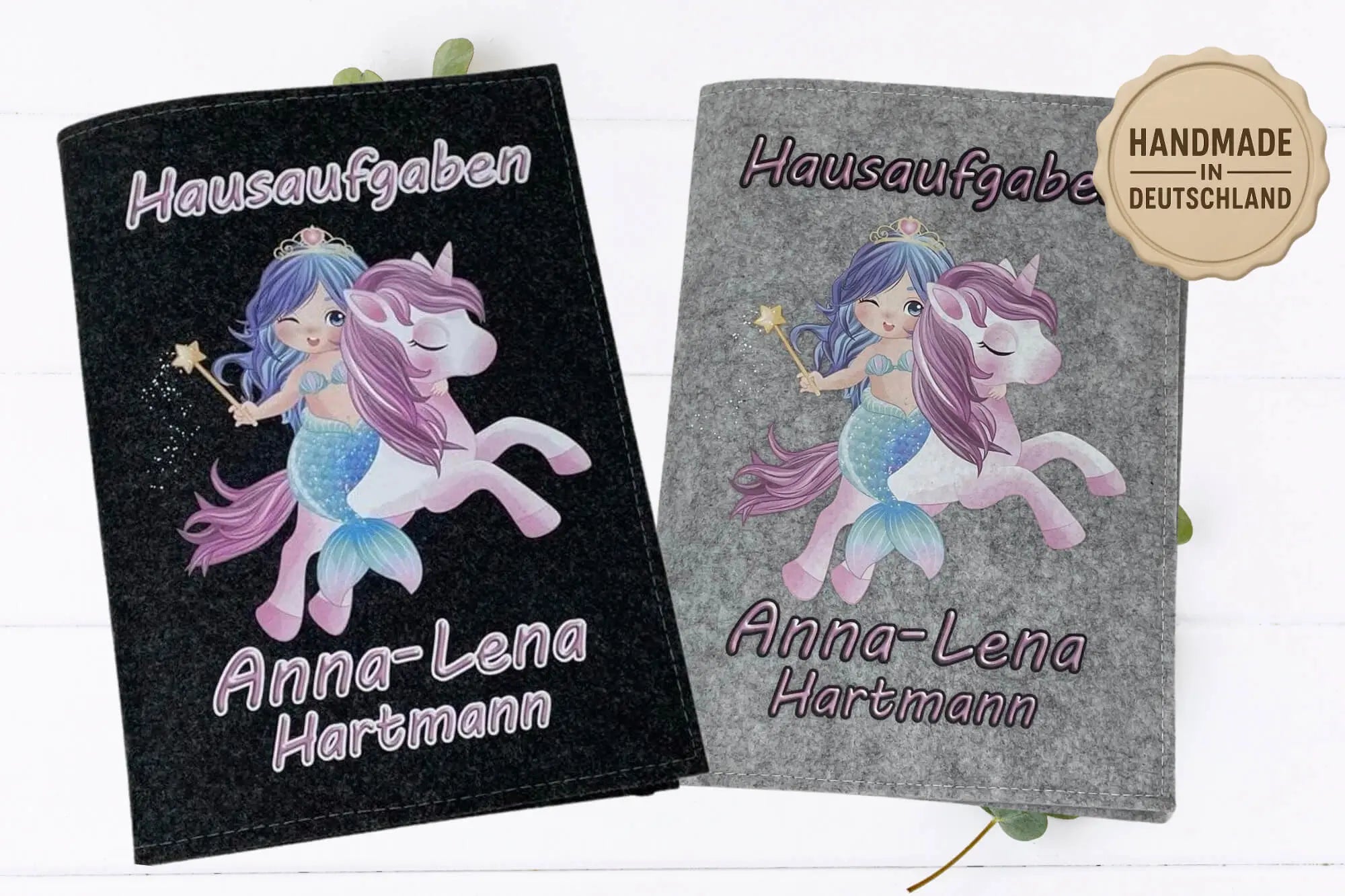 Personalisierbare Hausaufgabenhülle mit Fantasiewesen – ein Highlight zur Einschulung.