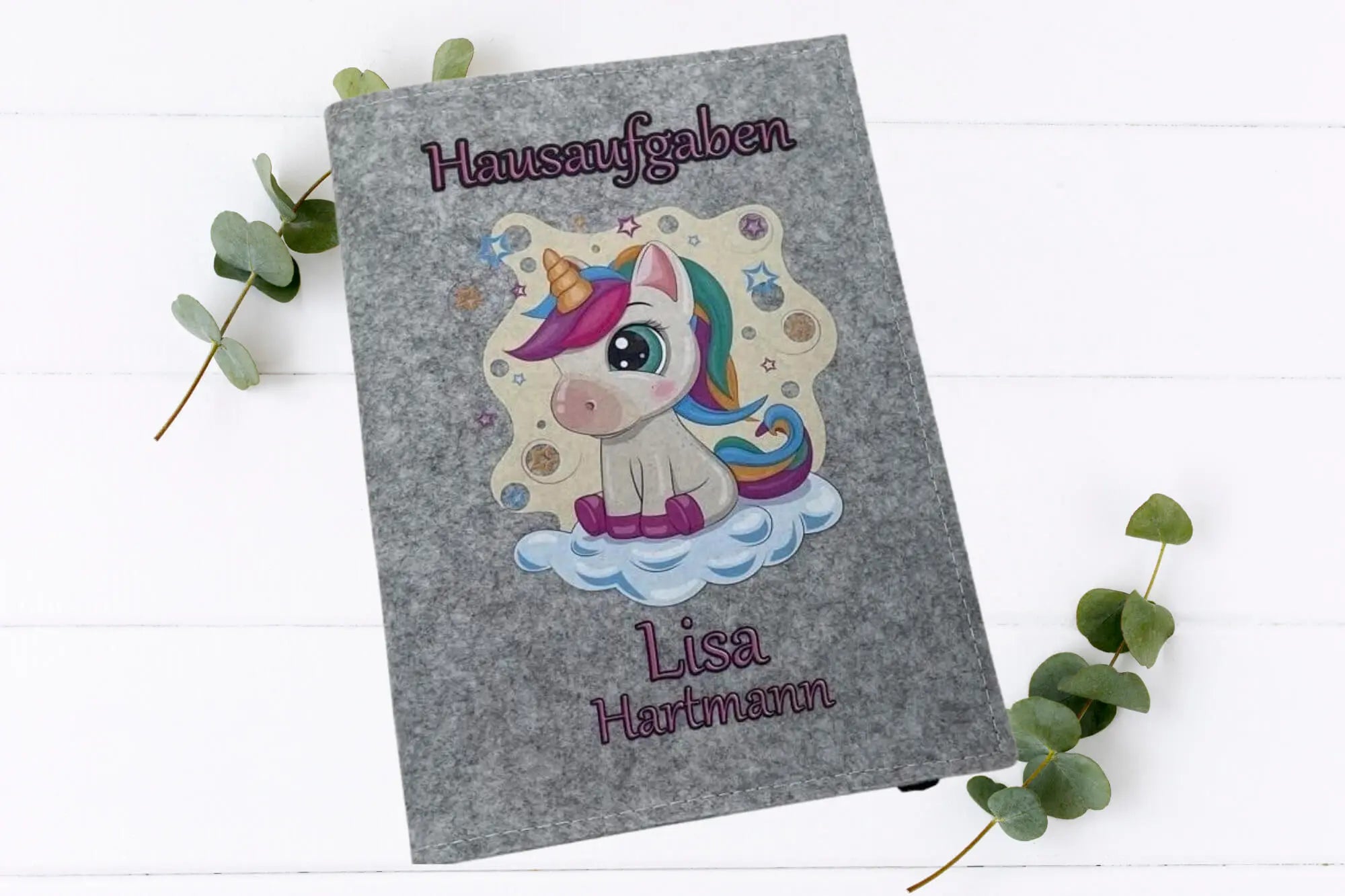 Einhorn-Heftumschlag für Mädchen – weich, robust und bunt gestaltet.