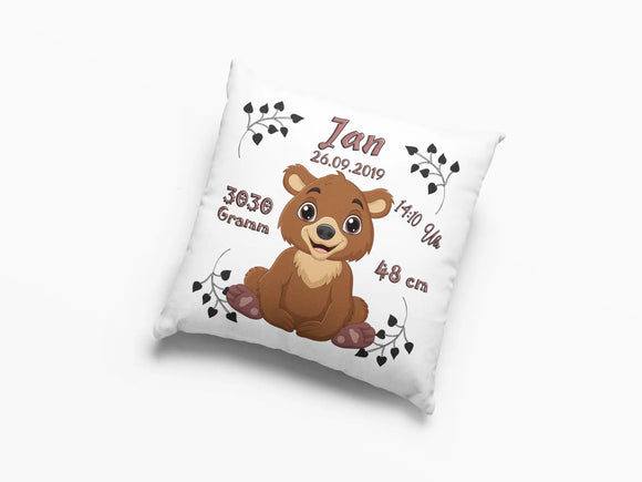 Individuell bedrucktes Geburtskissen mit Bärendesign – kuscheliges Kissen mit liebevoll gezeichnetem Tiermotiv und personalisierten Daten.