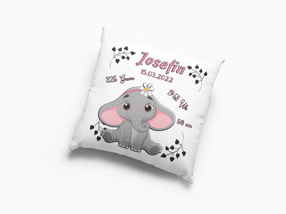 Weißes Zierkissen mit rosa Elefantenmotiv – dekoratives Kissen mit Baby-Elefant, schwarzen Blätterranken und allen wichtigen Geburtsdaten.