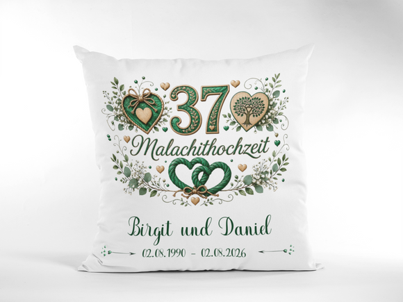 Personalisiertes Kissen zur Malachithochzeit mit grünen Herzen, Lebensbaum und floralen Elementen