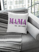 Kissen mit großer MAMA-Typografie und Personalisierung