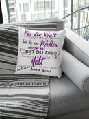 Dekokissen für Mama mit individueller Namenszeile und emotionalem Welt-Zitat