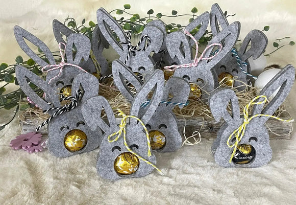 Osterhase aus Filz mit Platz für eine Kugel-Schokolade – ideal als Mitarbeitergeschenk