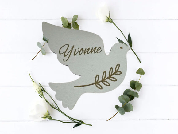 Magnetische Platzkarte zur Hochzeit in Taubenform – personalisiert mit Namen