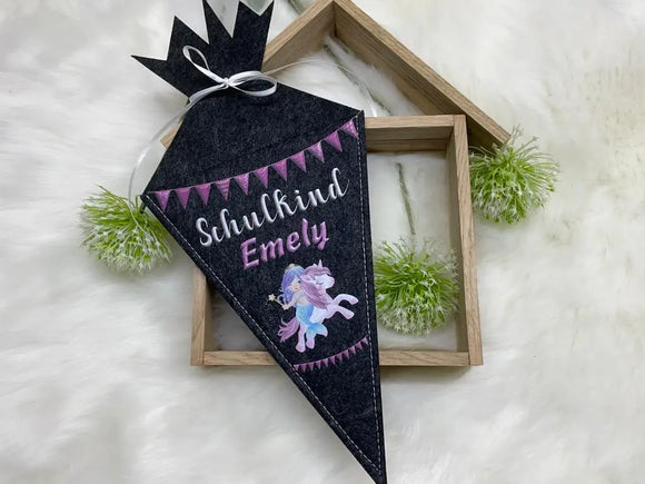 Geschenk zur Einschulung: Filztüte mit Namen und Farbwahl