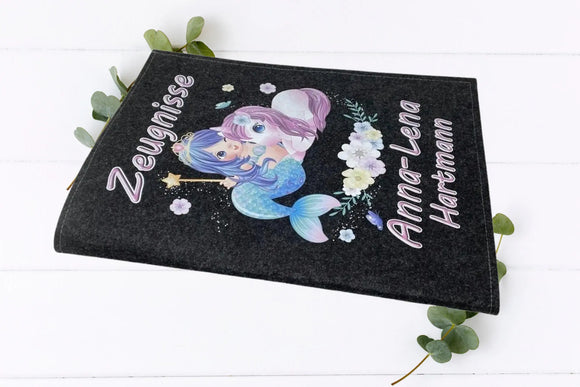 Individuell bedruckte Zeugnismappe mit Meerjungfrau und Einhorn – Geschenkidee für Mädchen zur Einschulung oder Zeugnisübergabe