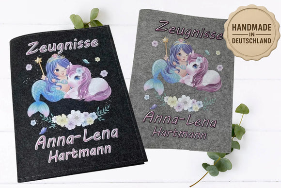 Zeugnismappen mit rosa-lila Einhorn, türkisfarbener Meerjungfrau und Blütenkranz – personalisierbar mit Wunschname