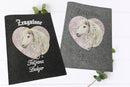 Zeugnismappe mit romantischem Pferdemotiv und Namensaufdruck – Design in Herzform mit floralen Details