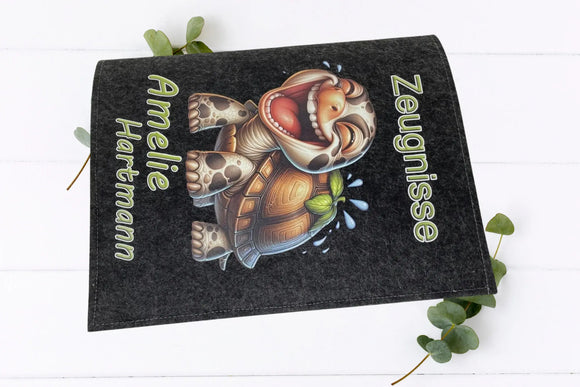 Personalisierte Schulmappe mit fröhlichem Schildkröten-Motiv – zwei Filzfarben, ideal zur Einschulung für Mädchen