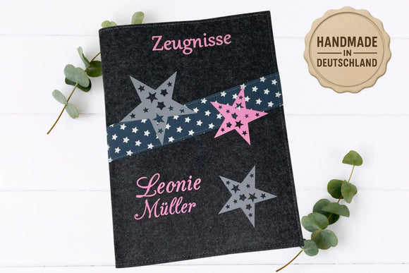 Schulzeugnismappe mit auffälligem mintfarbenem Akzentstern und moderner Gestaltung für Kinder