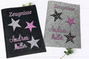 Kinder-Zeugnismappen mit Sternenmuster und individueller Namensaufschrift – in Dunkel- und Hellgrau erhältlich