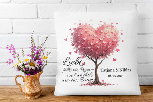 Individuelles Liebeskissen mit Herzbaum, Hochzeitsdatum und Paarnamen – Geschenk zur Hochzeit oder Verlobung