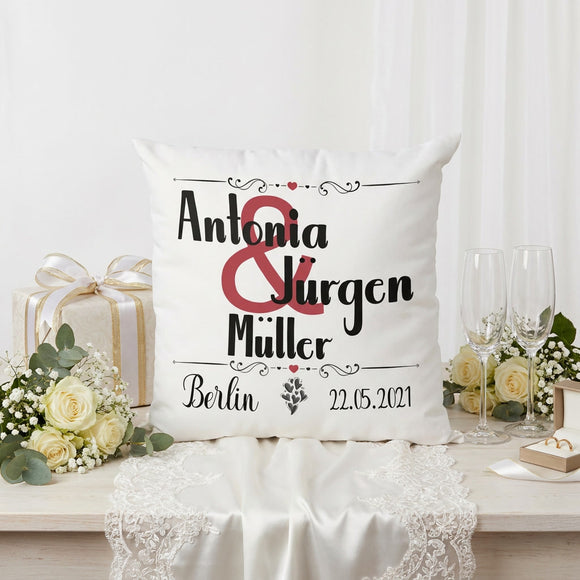 Personalisiertes Hochzeitskissen 40 x 40 cm mit romantischem Schriftzug und Herzen, wahlweise mit oder ohne Füllung    Alle 10 ALT-Texte kopieren