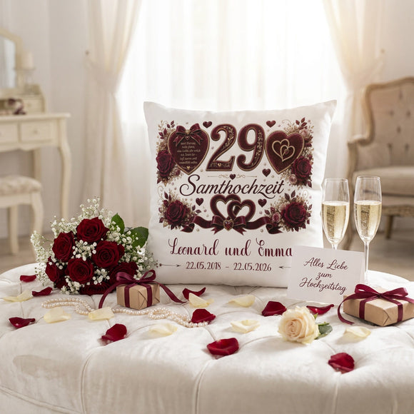 Geschenk Samthochzeit – personalisiertes Kissen mit Namen und Datum