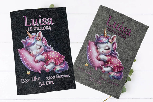 U-Heft-Hülle Einhorn auf rosa Kissen mit Geburtsdaten