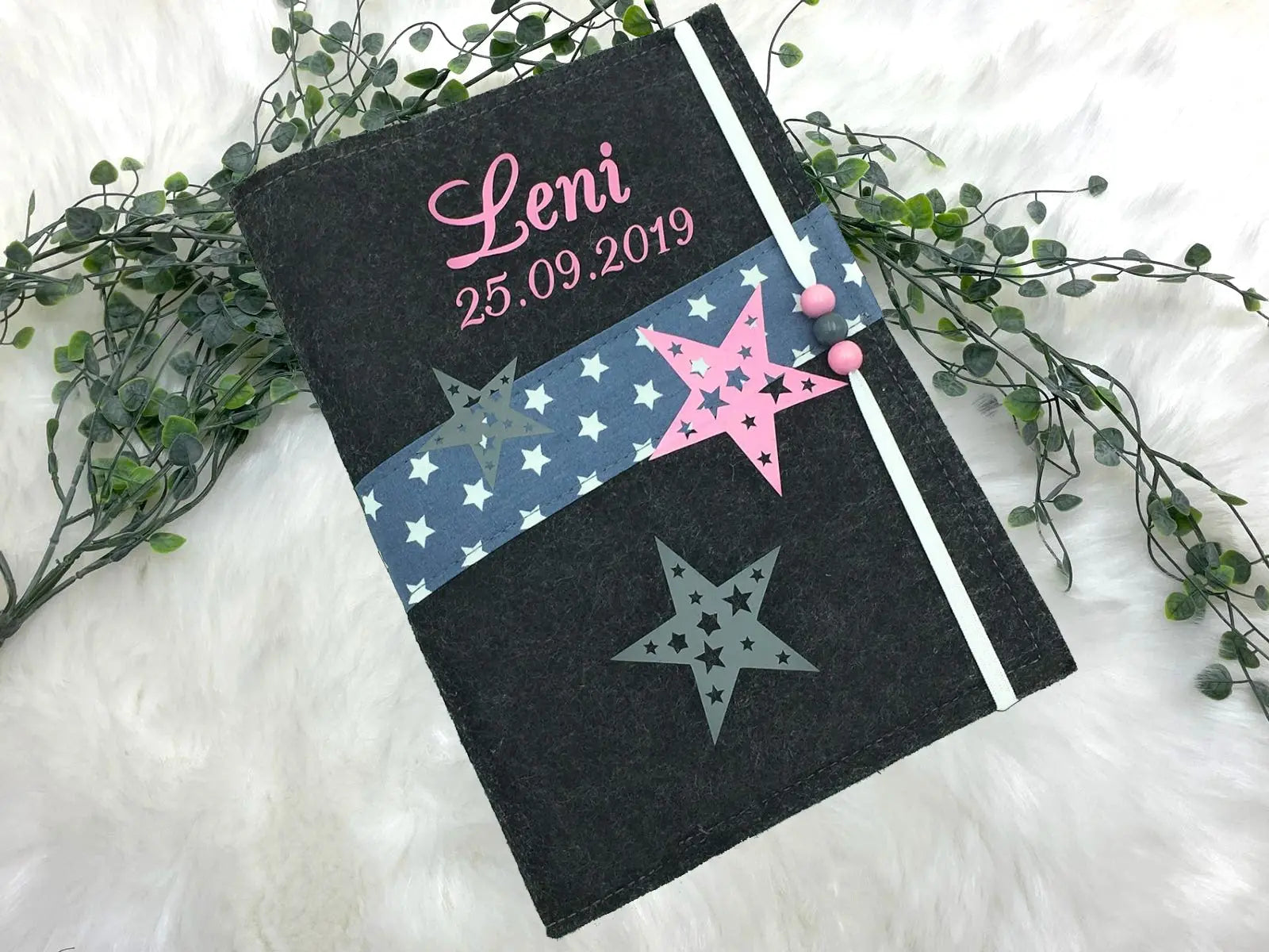 U Heft Hülle Filz mit Namen personalisiert | Impfpass Sterne verschiedene Farben | Untersuchungsheft Hülle filz Geschenk Geburt | Junge Mädchen taufe Fadensalat-shop
