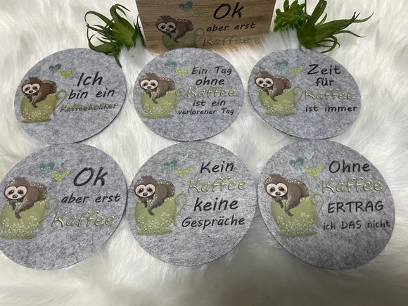 Lustige Kaffeeuntersetzer aus Filz mit Geschenkbox aus Holz – dekorativ & funktional