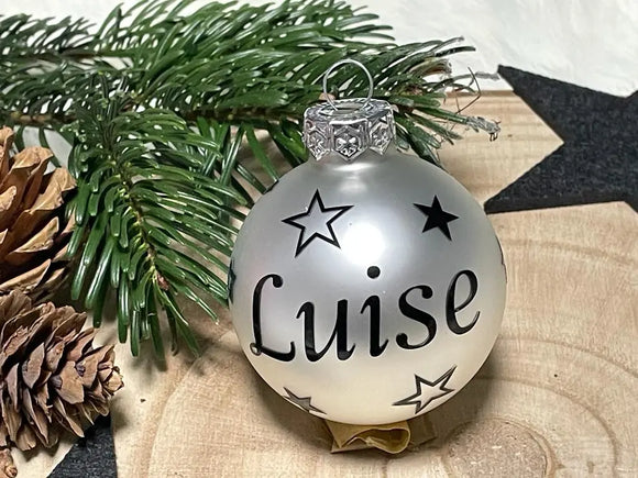 Elegante Weihnachtskugel mit Namensaufdruck – Silberglas matt oder glänzend