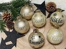 Weihnachtskugel mit Name „Tanja“ in Silber mit Pfotenmotiv – festlicher Baumschmuck