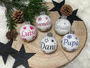 Weihnachtskugel mit Name aus Glas 6cm Wunschtext Weiß Glänzend Personalisierte Christbaumkugel Fadensalat-shop